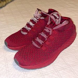 Womens No Bull knit runners size 8.5